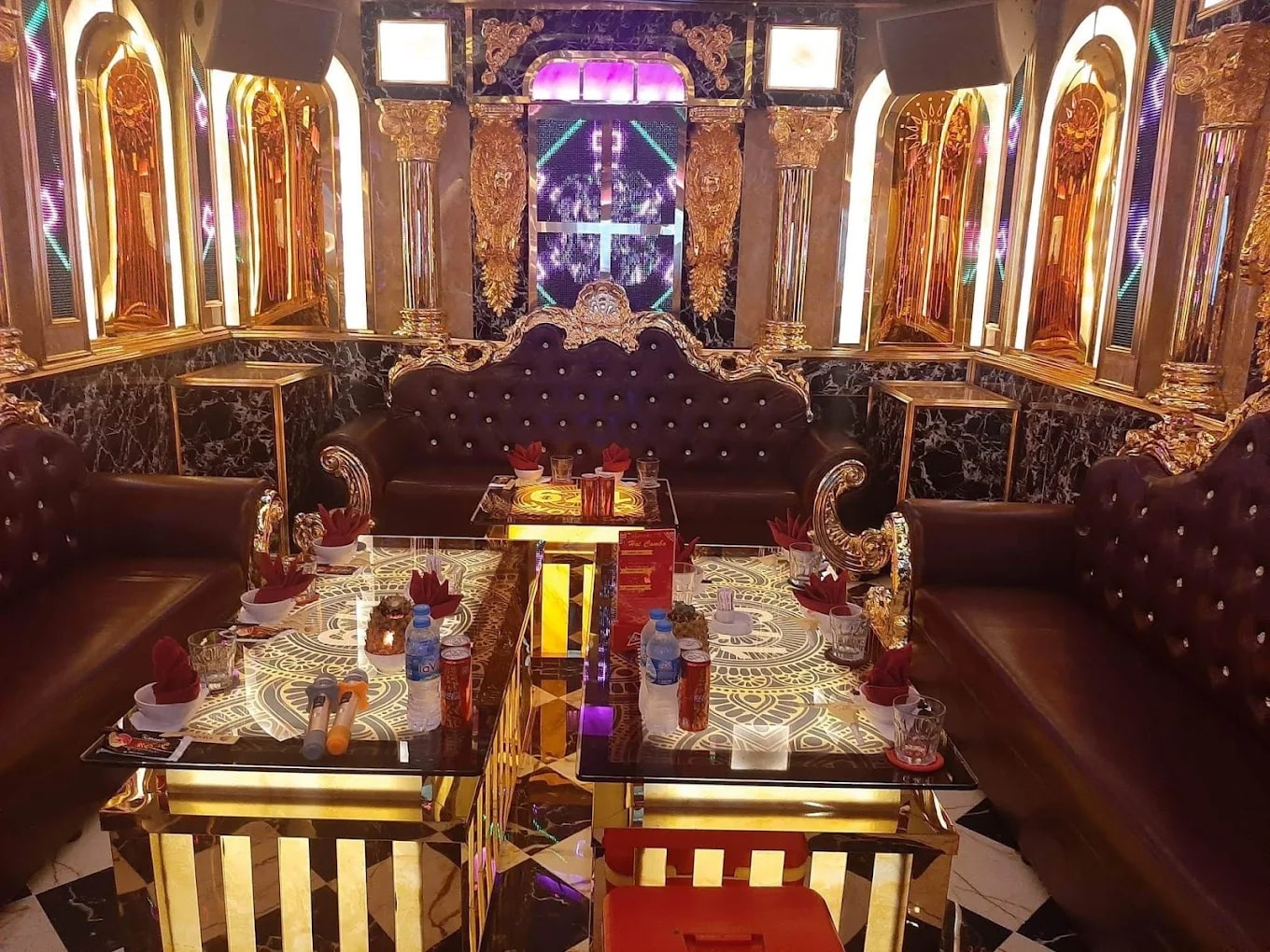 Không gian phòng hát Karaoke 179 Trần Quý quận 11 phong cách VIP
