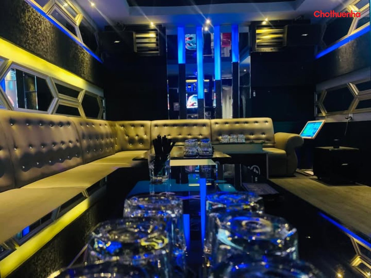 KTV Cung Vĩnh Lợi với không gian rộng rãi 