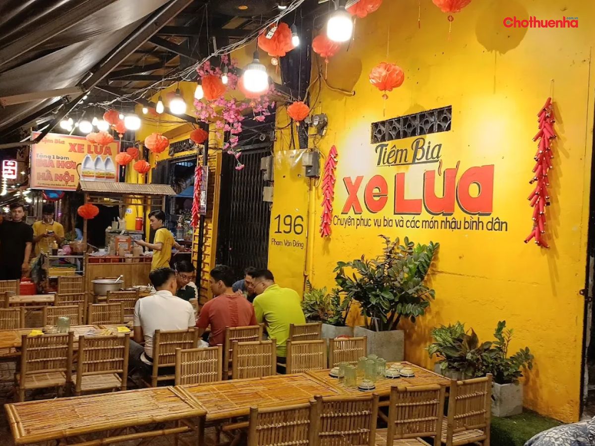 Tiệm bia Xe Lửa