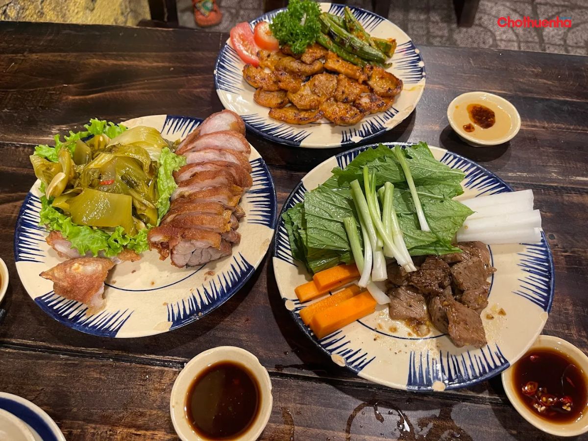 Thực đơn đa dạng tại quán 