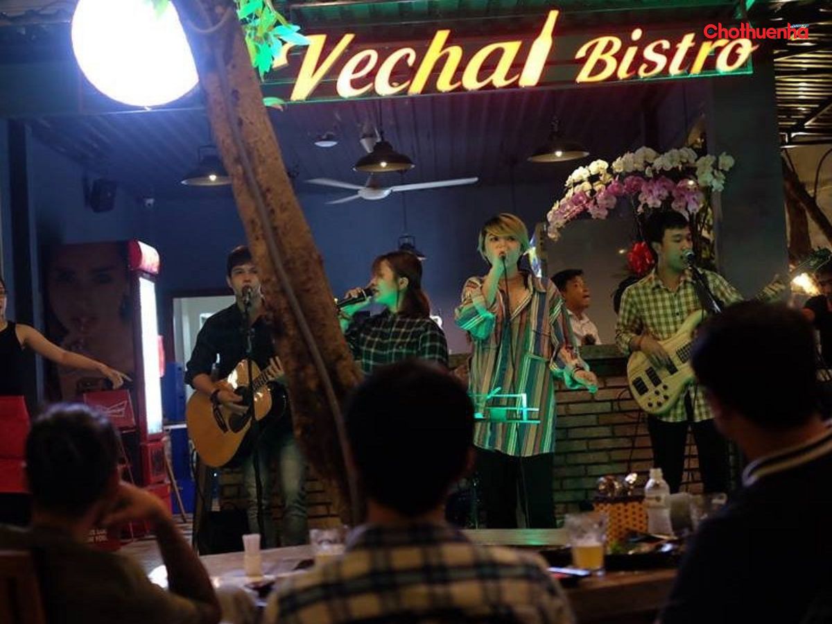 Ban nhạc tại Vechai Beer Garden
