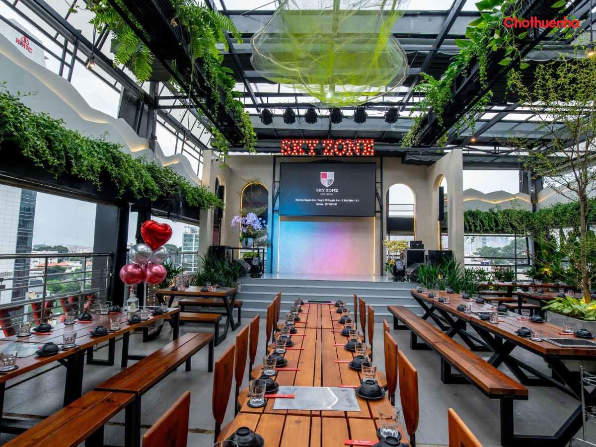 Sky Zone Beer Garden