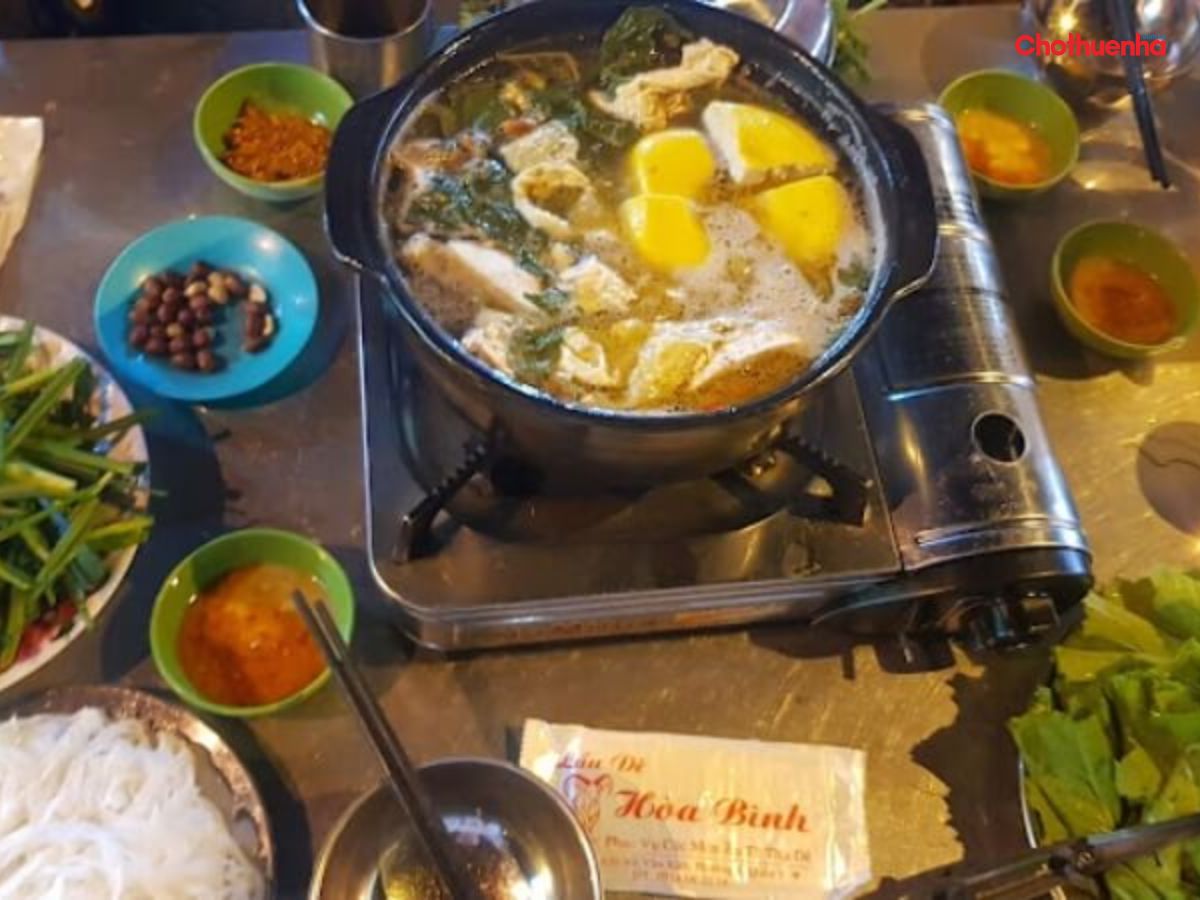 Ẩm thực tại Lẩu Dê Hòa Bình