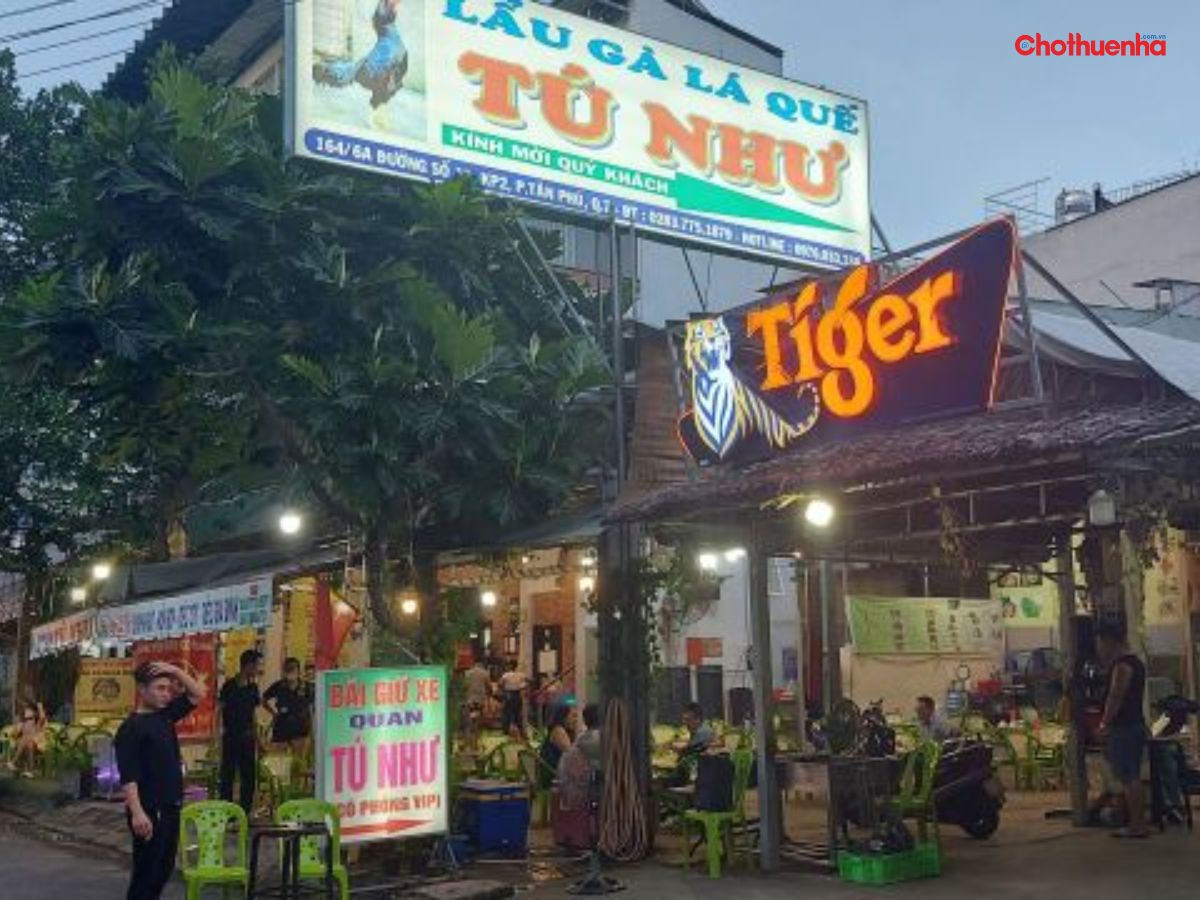 Lẩu Gà Lá Quế Tú Như