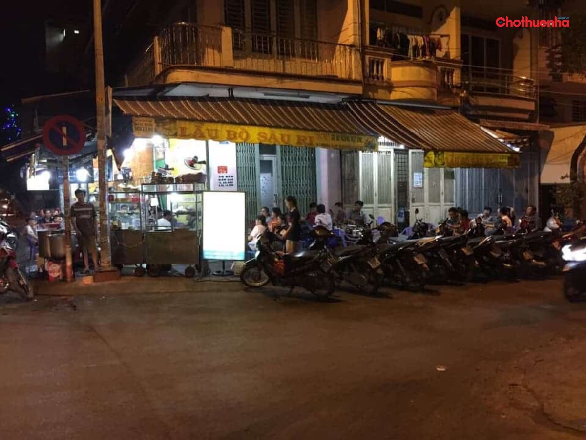 Lẩu bò Sáu Ri